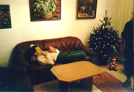 parents3.jpg (39634 bytes)